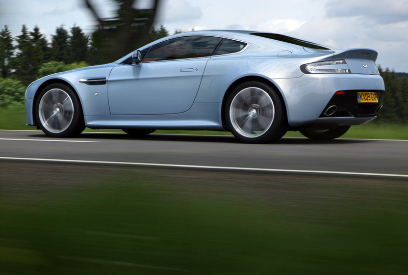 Illustration for article titled 2010 Aston Martin V12 Vantage: Driven